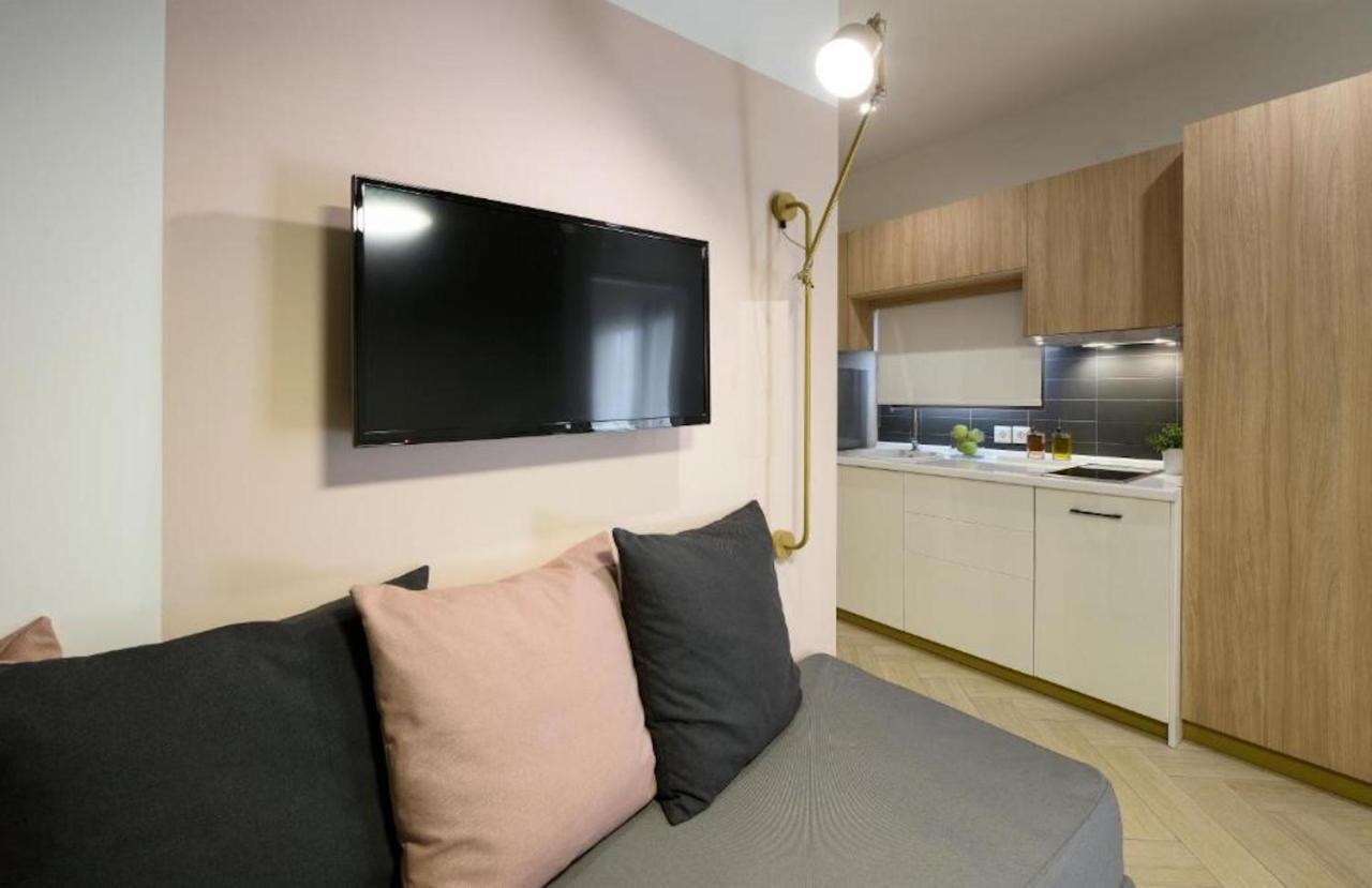 Castristudios Nikiti  Exteriör bild